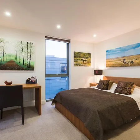 Appartamento Elegant 1 Bed Flat With Balcony In Islington Londra Esterno foto