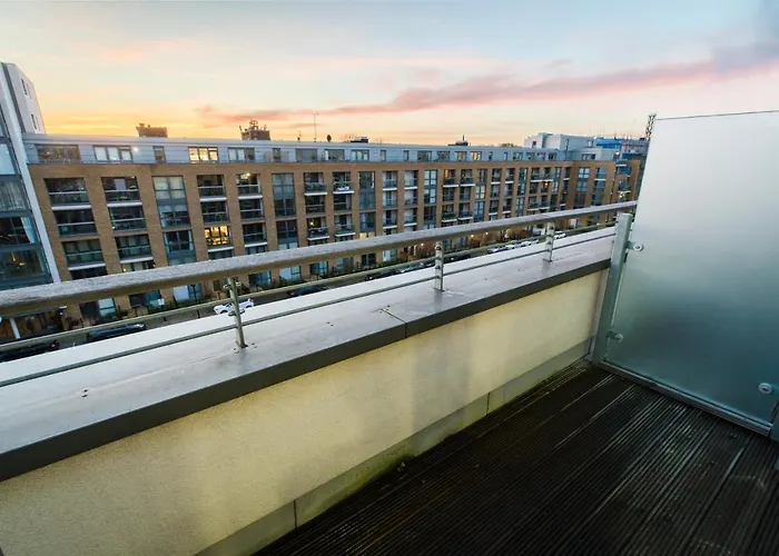 Elegant 1 Bed Flat With Balcony In Islington